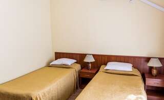 Гостиница Akvamarin Park Адлер Двухместный номер с 1 кроватью или 2 отдельными кроватями-11