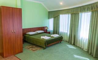 Гостиница Akvamarin Park Адлер Двухместный номер с 1 кроватью или 2 отдельными кроватями-7